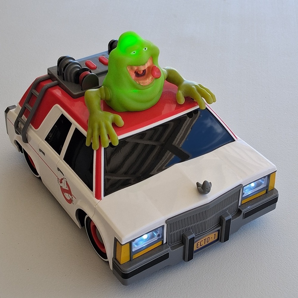 Ghostbusters Ecto-1 Electric Car Glowing Slimer Figure Lights Sound